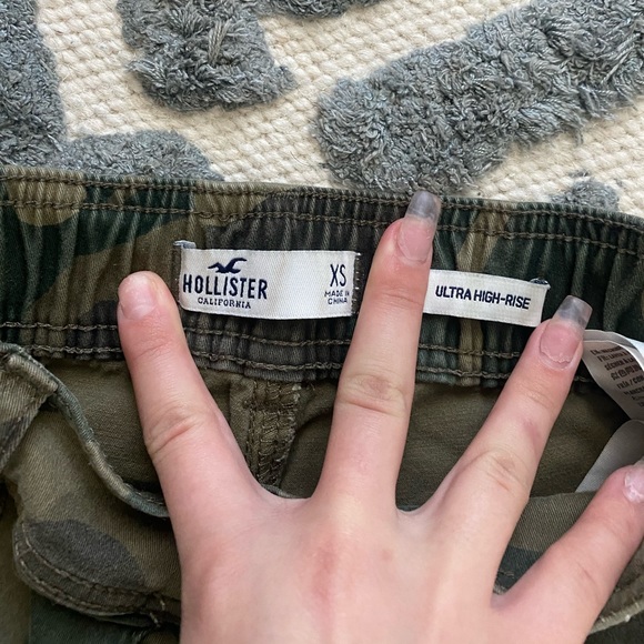 hollister pants - Picture 8 of 9